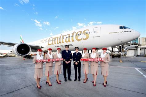 Emirates Lands Latest Boeing 777 ‘Game.